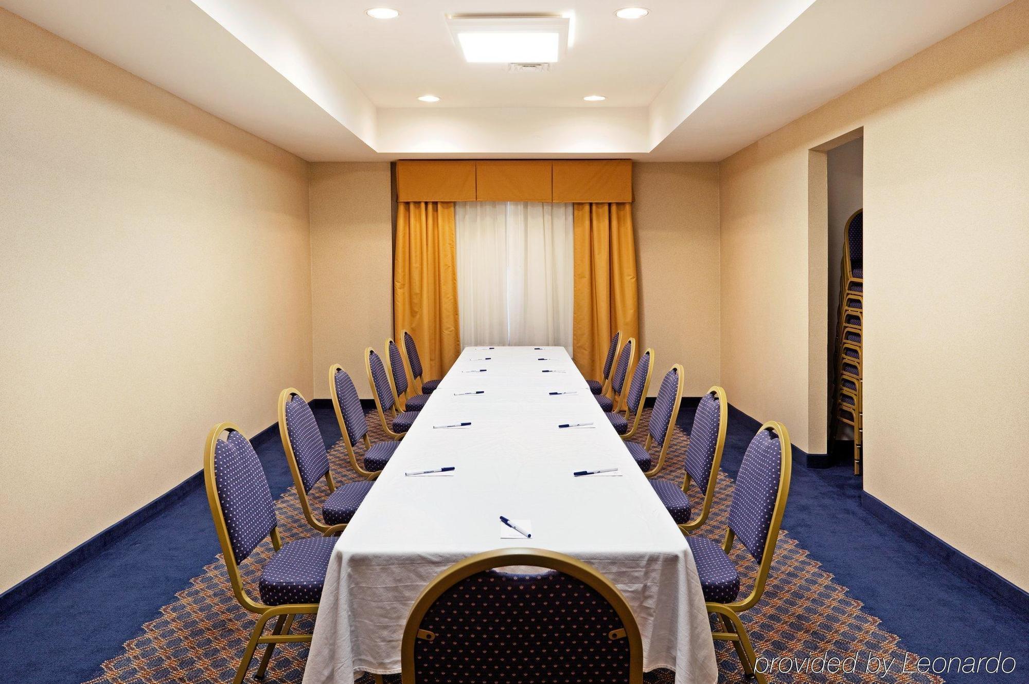 Holiday Inn Express Hotel & Suites Cherokee-Casino By Ihg Kültér fotó